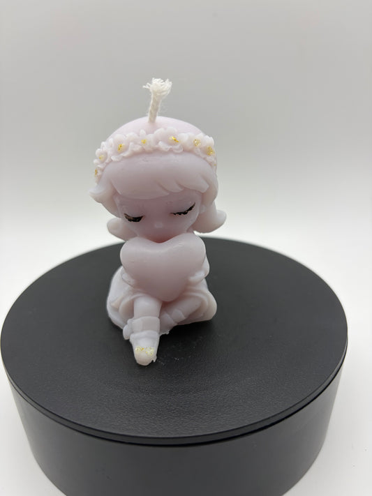 Bougie moulée Petite fille Monoï des îles - 60 g