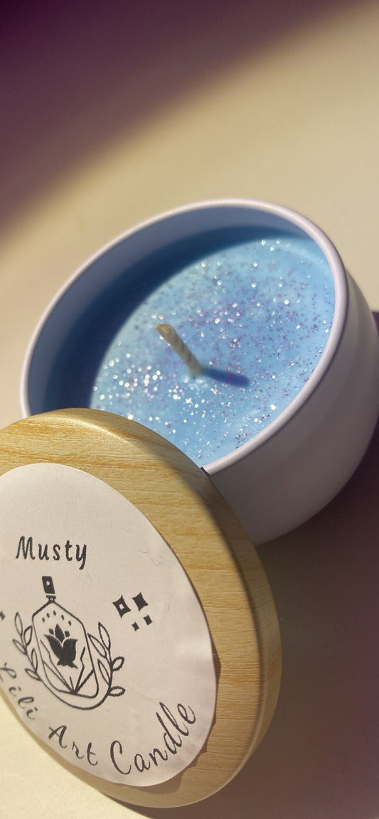 Bougie coulée Musty ~75g